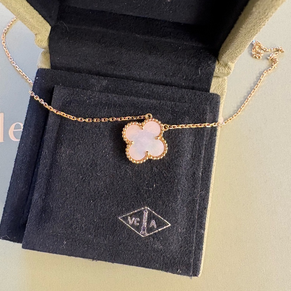 Van Cleef & Arpels Alhambra Necklace - Picture 3 of 8
